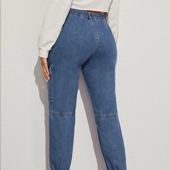 ROMWE Pocket Side Button Fly Utility Jeans - Picture 4 of 4